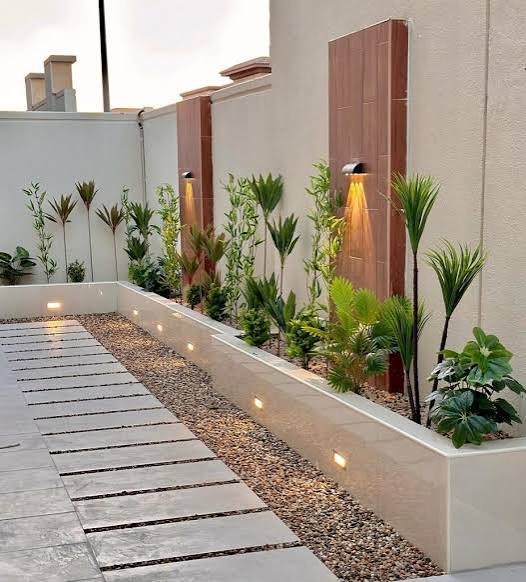 حدائق خارجية بالرياض